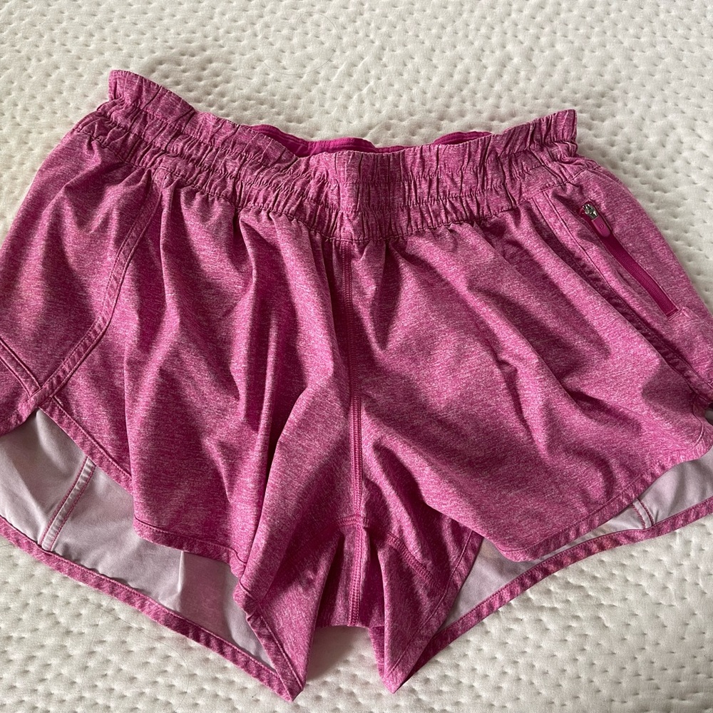 Lululemon low rise tracker shorts 4”